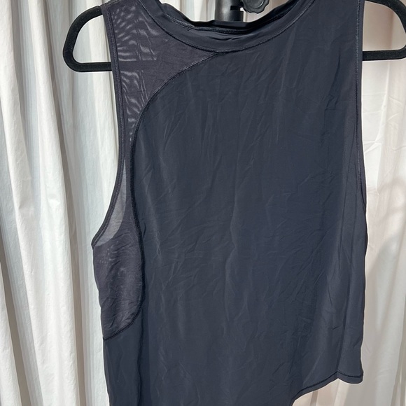 Lululemon Size Medium - Picture 2 of 6